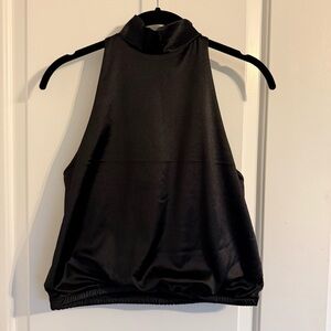 Black Sleeveless Cropped Halter Top
